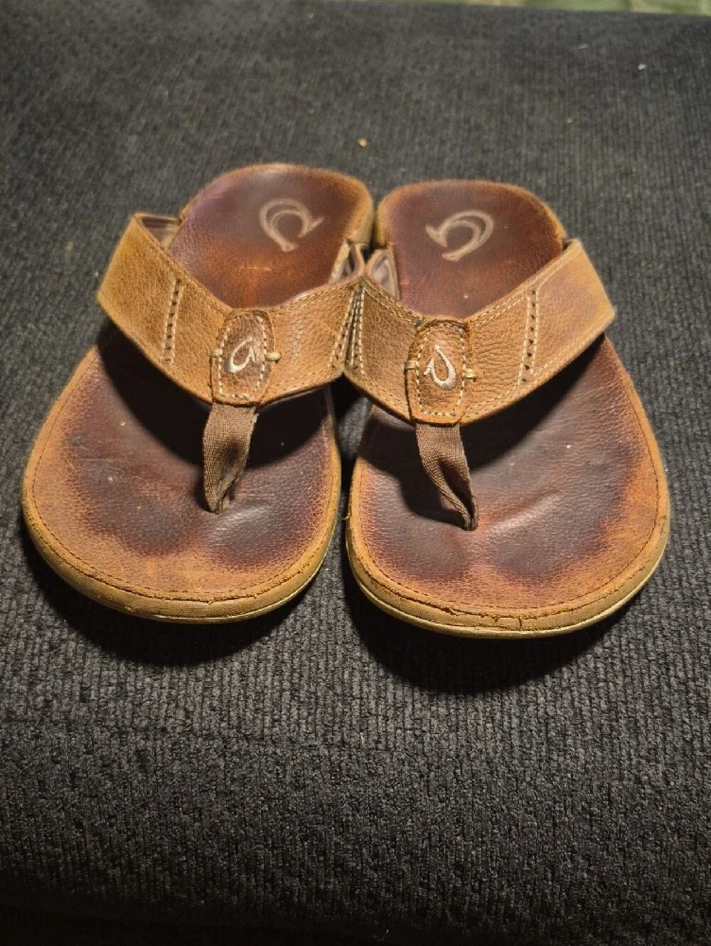 OluKai Brown Leather Thong Sandals
